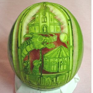 watermelon sculpture: Welcome to Nagasaki.